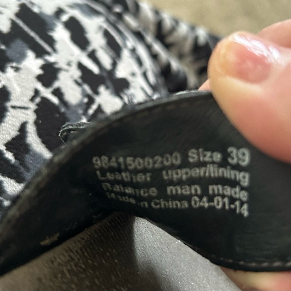 Dansko sandals size 39 - Picture 5 of 5